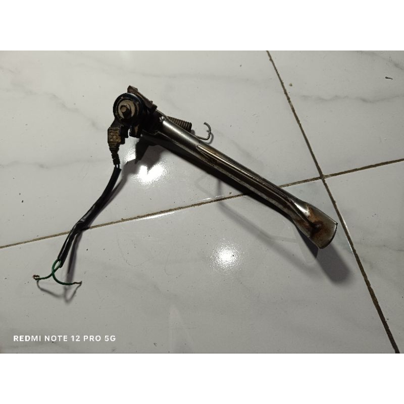 standar samping jagang samping honda beat karbu ori seken