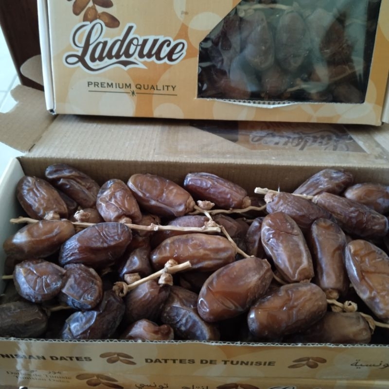 

KURMA TUNISIA TANGKAI KEMASAN 500GR PRODUK BARU