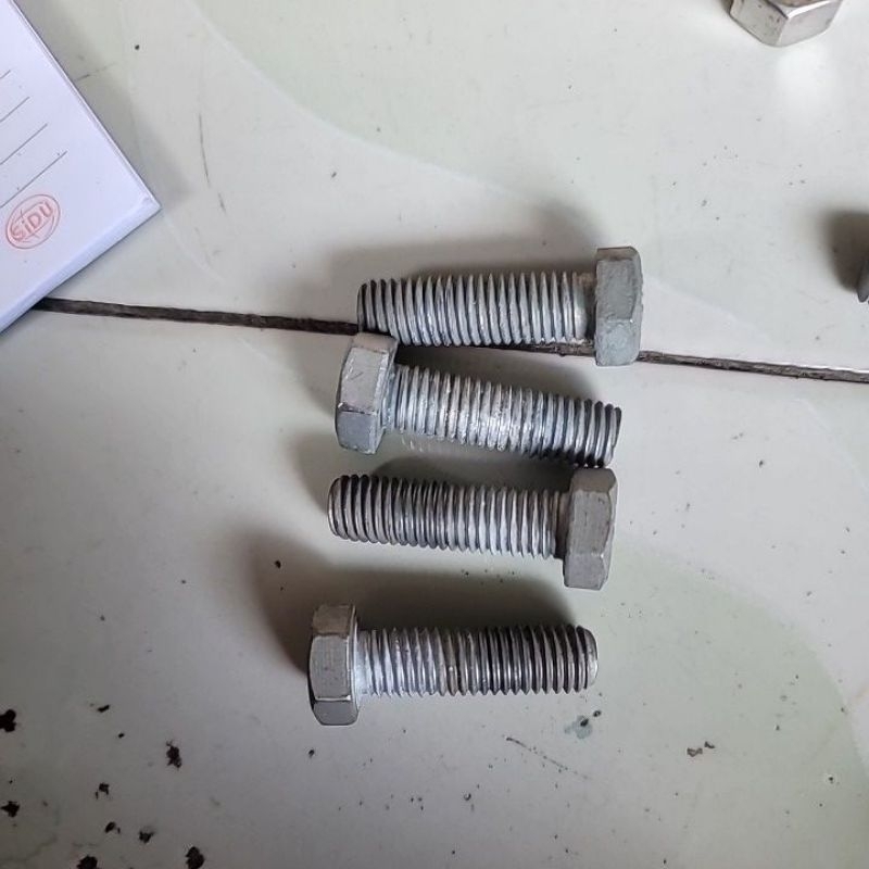 Baut 10mmx40mm kuncib17mm