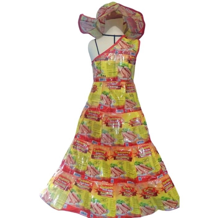 Kostum baju karnaval anak perempuan 9-10 tahun daur ulang plastik bekas kemasan sosis