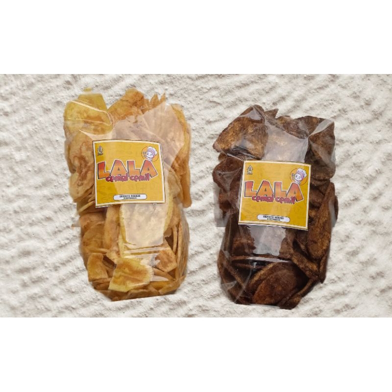 

kripik pisang rasa coklat dan original