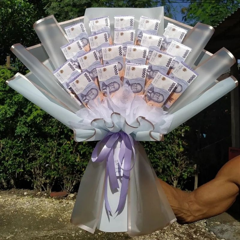 

Buket Uang 10 Ribuan