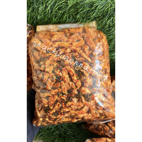 

pink Basreng pedas daun jeruk kemasan 1kg