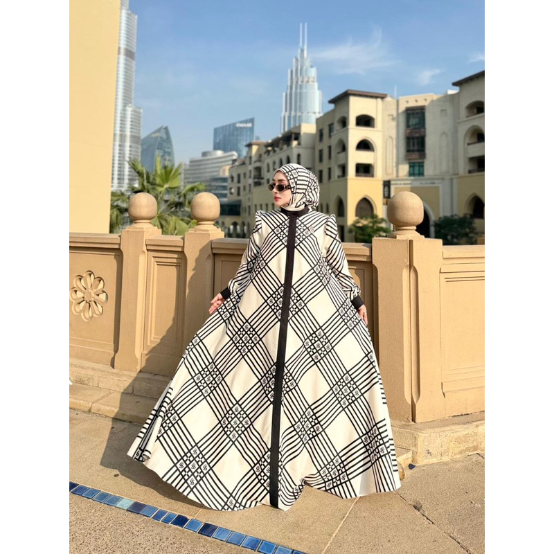 Shella saukia Gamis Kotak hitam putih