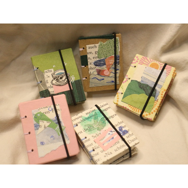 

MINI WATERCOLOR BOOK (HANDBINDED, COPTIC)