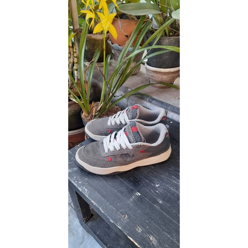 sepatu skate dc penza