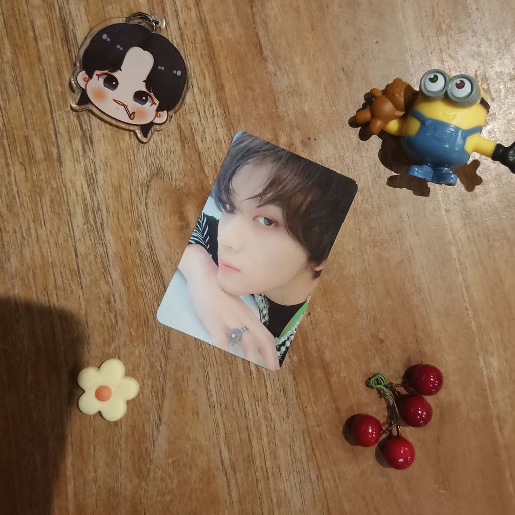 (SALE) Photocard Official HAECHAN NCT DREAM POB SM GLOBAL SHOP SGS GLITCH MODE GLIMO