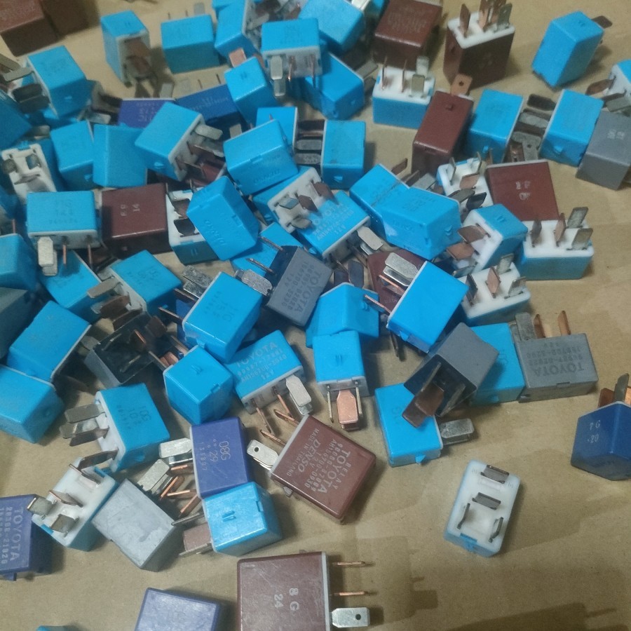 RO RELAY Denso relay kaki 4 12V original