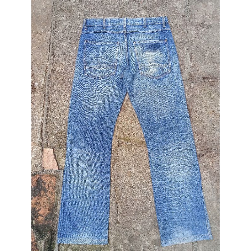 jeans biru Wrangler