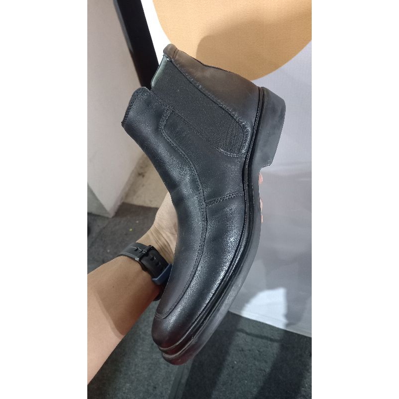 Sepatu Formal Pria Obermain