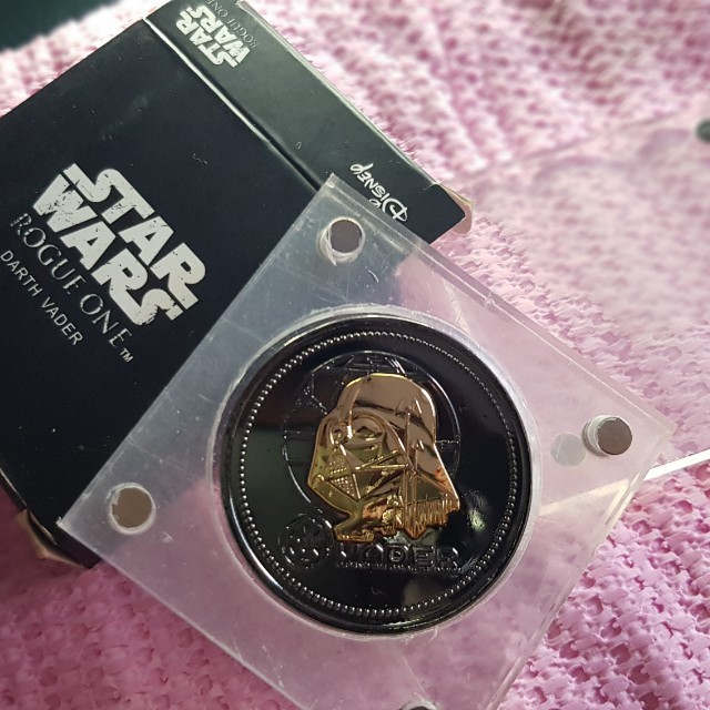 Koin Star Wars - Mainan koneksi - Warna Black - 1 koin - koin Star Wars Darth Vader - Limited Editio
