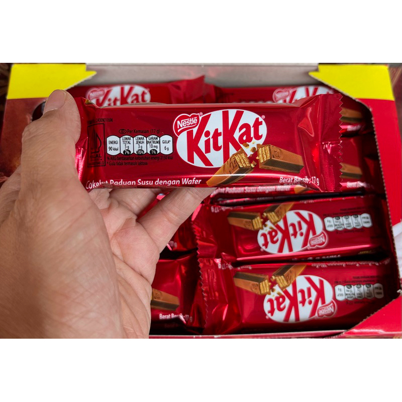 

agen distributor makanan ringan cemilan cokelat kit kat susu 2F 17gr murah