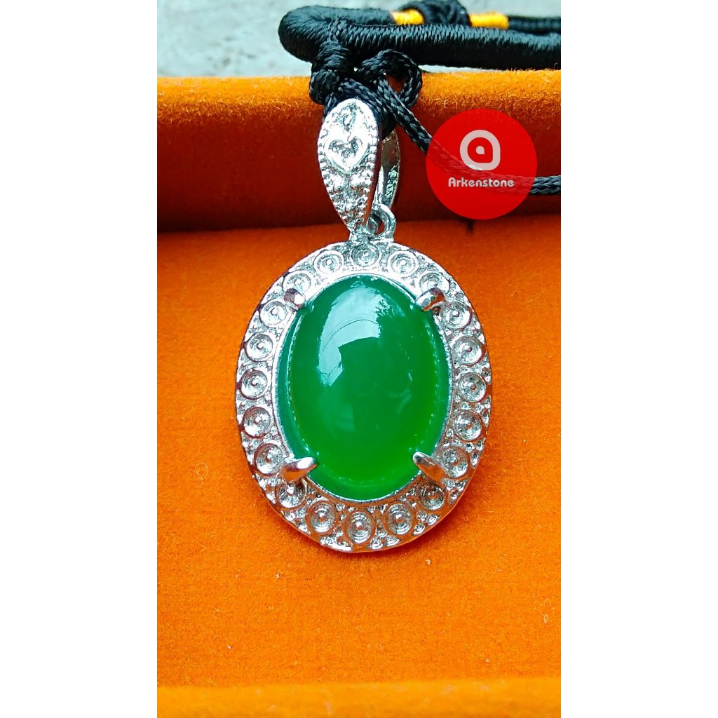 Liontin Batu Akik Ijo Garut / Hijau Garut / Ohen / Ehon Crystal Free Tali Hitam
