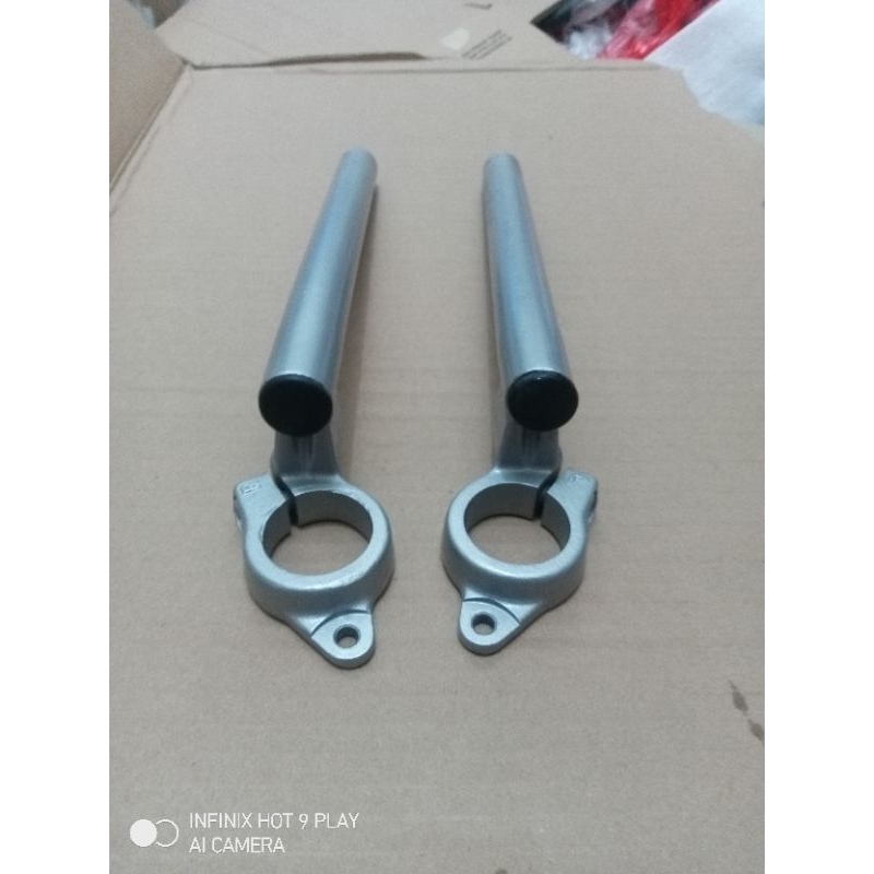 stang jepit copotan motor Kawasaki ninja ss 2013 original repaint cat