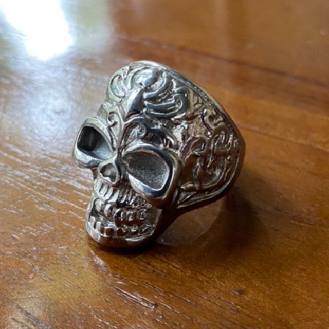 RING SKULL TITANIUM PREMIUM white
