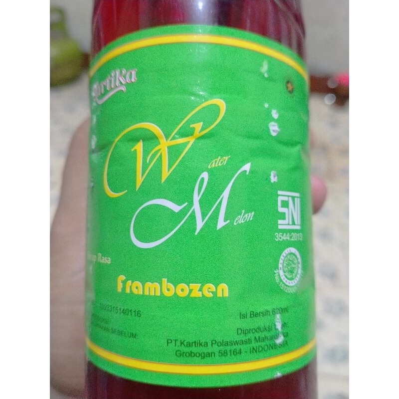 

Sirup Rasa Frambozen Isi Bersih 620ml