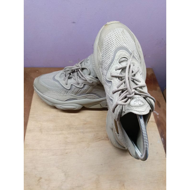 Sepatu Adidas Ozweego