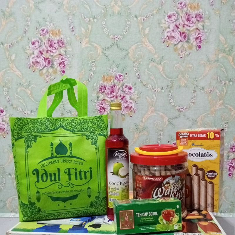 

Tas handle box Idul Fitri uk.20x20 Tas Lebaran box nasi/besek LUSINAN ( 12pcs )
