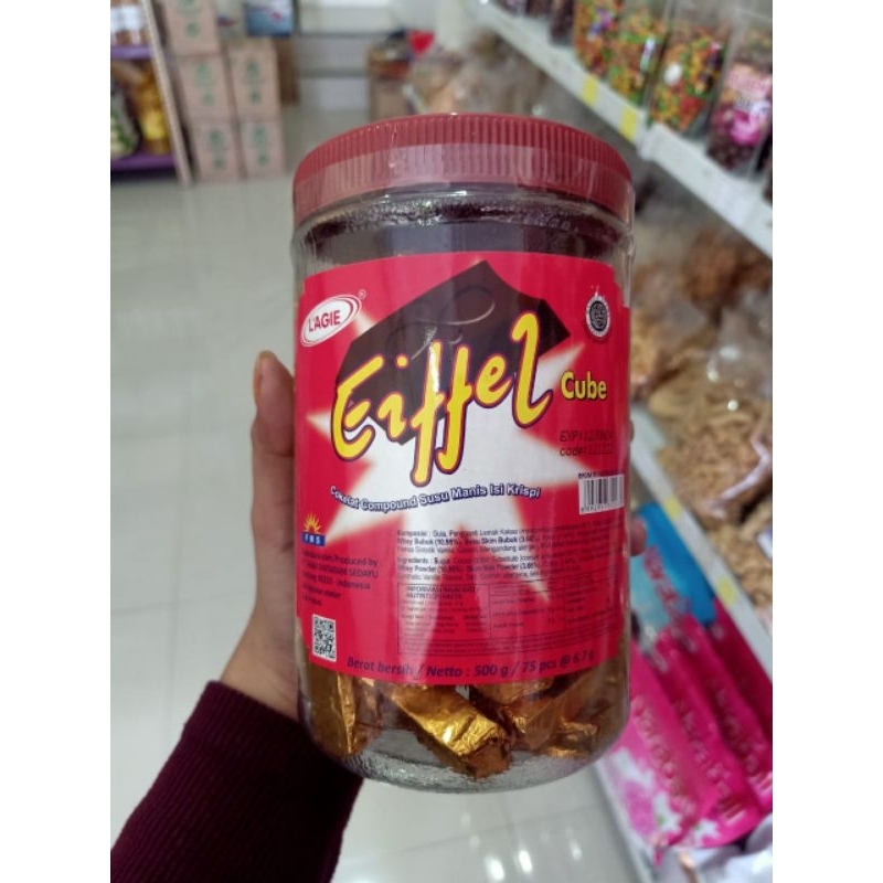 

Coklat Kismis Lagie Eiffel Cube