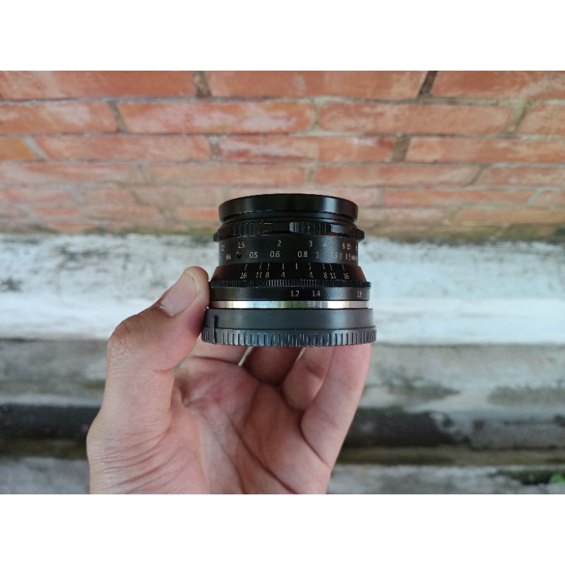 Lensa Fix Sony Fujifilm 7artisans 35mm F1.2 Muluss