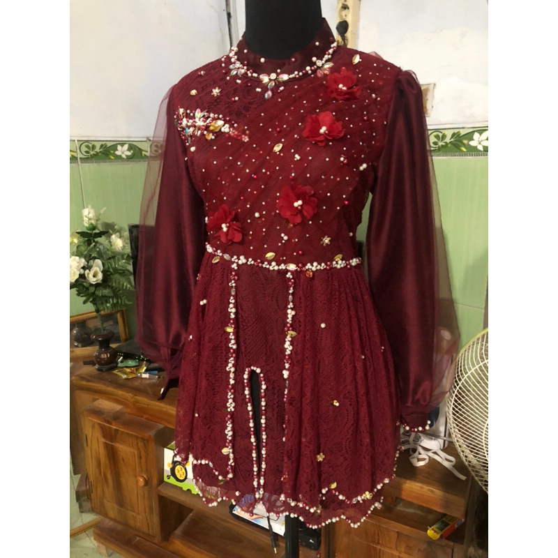 kebaya wisuda mewah /kebaya lamaran