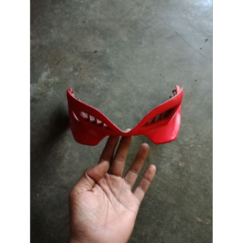 Cover Batok Lampu Kumisan Suzuki Satria Fu150 Barong MERAH ORI COPOTAN BEKAS SECOND