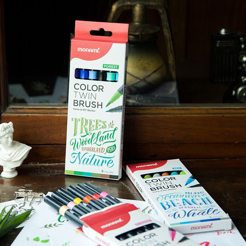 

Calligraphy Color Brush Pen / Pena Kuas Kaligrafi Monami Set 6 Color