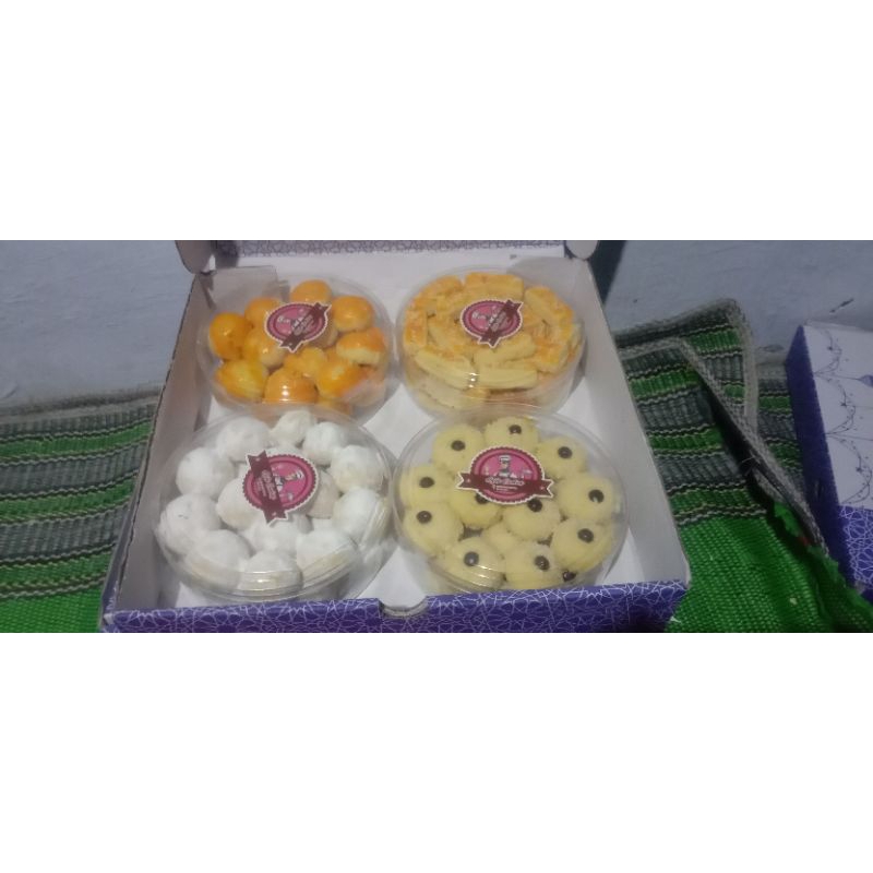 

paket kue kering