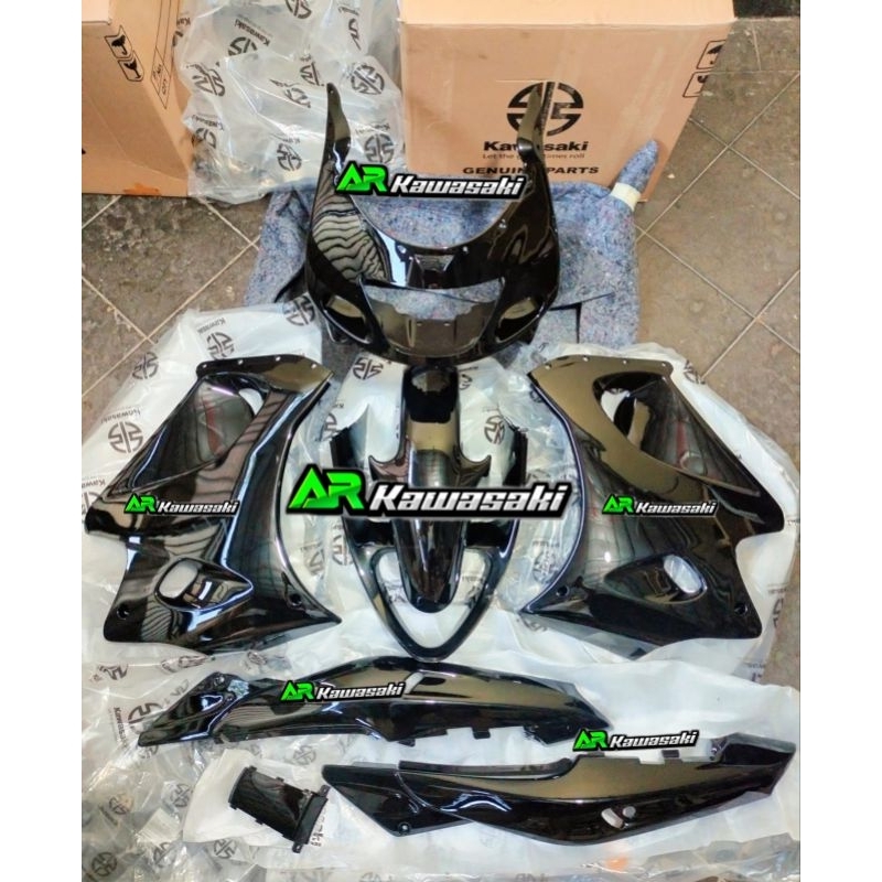 COVER BODY SET NINJA RR OLD 150 HITAM ORIGINAL