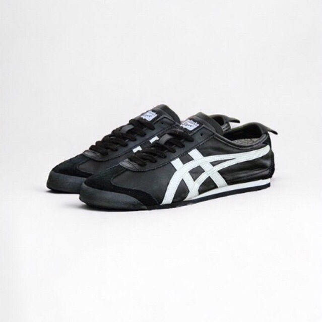 MEXICO 66 black/white leather