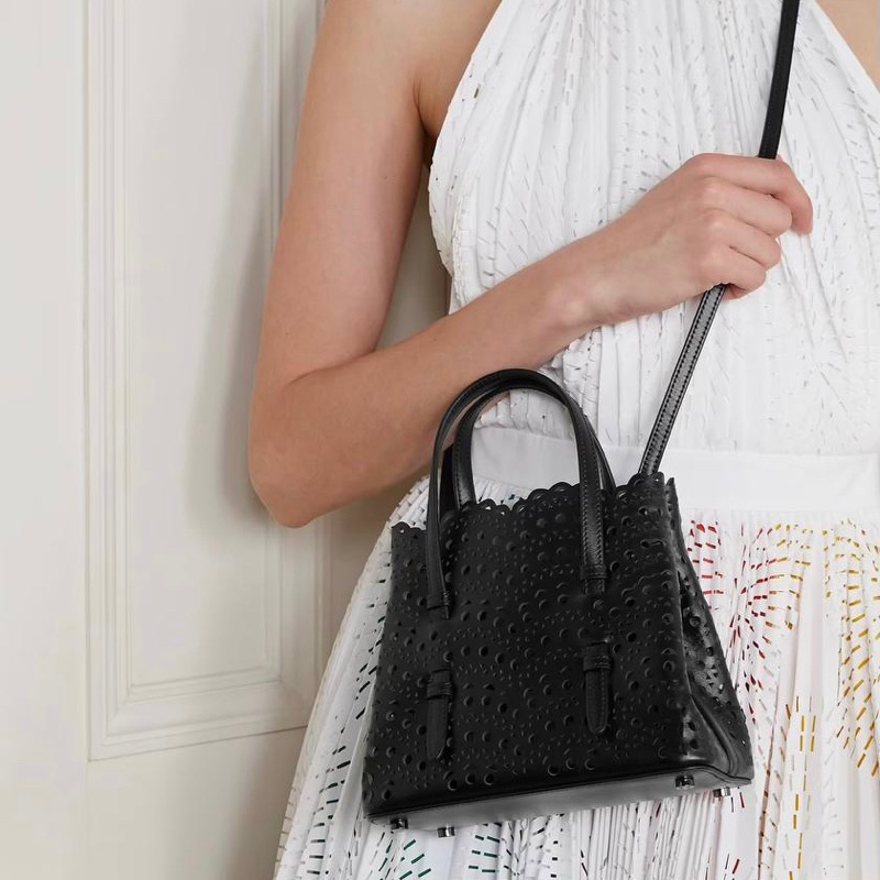 Alaia Mina 20 Wave Cut Tote Bag in Vienne Calfskin