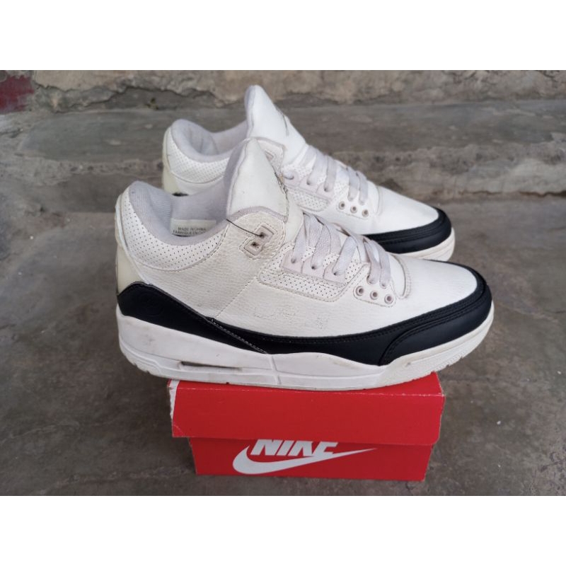 121.Nike Air Jordan Retro 3 White Black Size 42