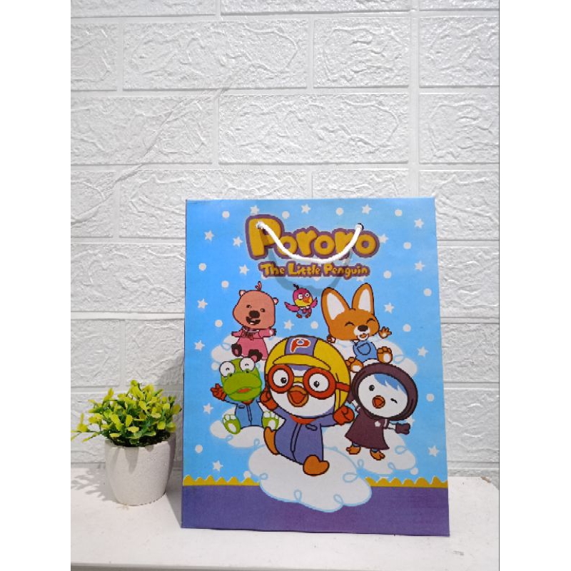 

PAPERBAG ULANG TAHUN 20x10x25 PAPERBAG SOUVENIR