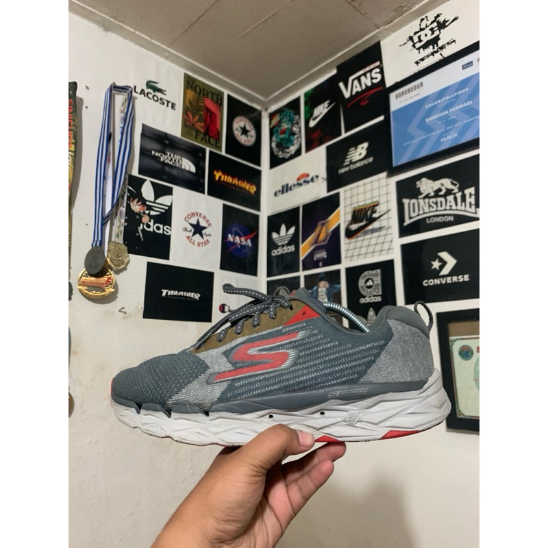 Skechers Go Run Max Road Red Grey