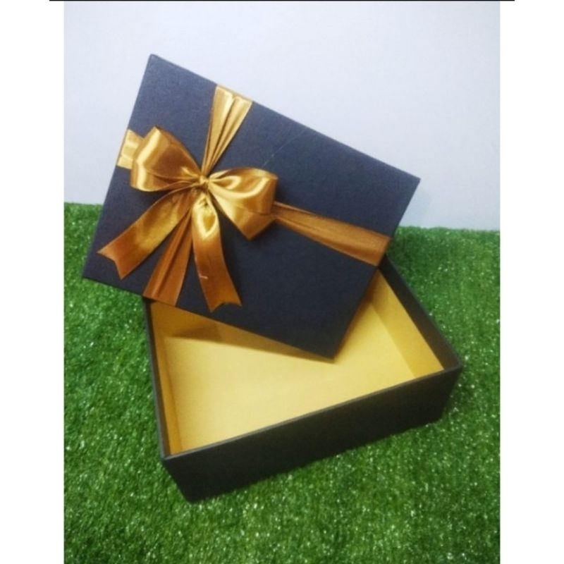 

kotak kado 21x15,5x8cm exclusive premium - hardbox