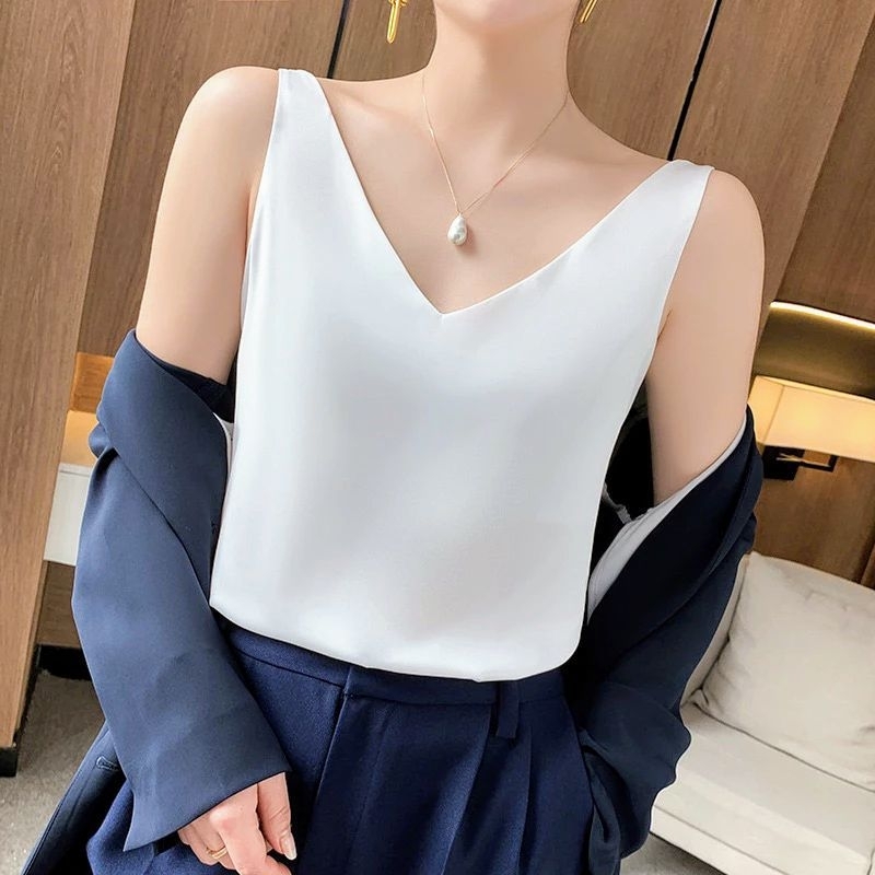 inner satin tanpa lengan sleeveless tank top tanktop blouse satin v neck jumbo kemeja kantor kampus 