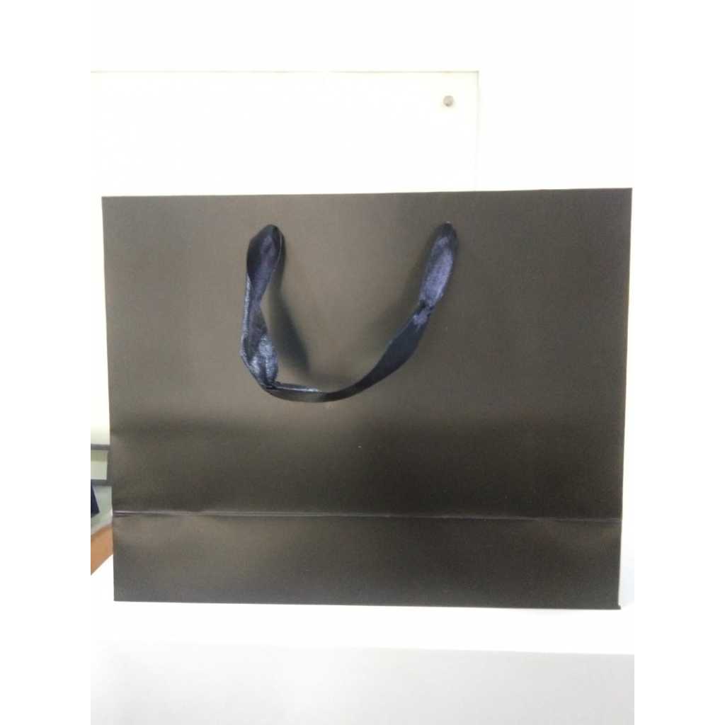 

TAMBAHAN PAPERGAB PREMIUM HAMPERS SET