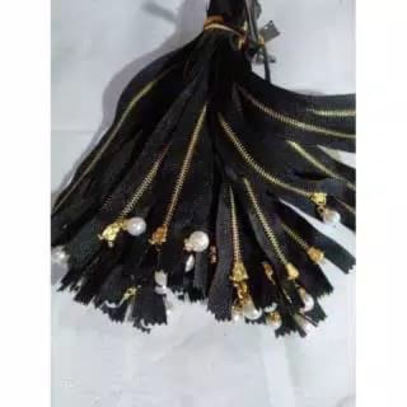 zipper bandul mutiara /resleting bandul mutiara /sleting kerudung dan jeans
