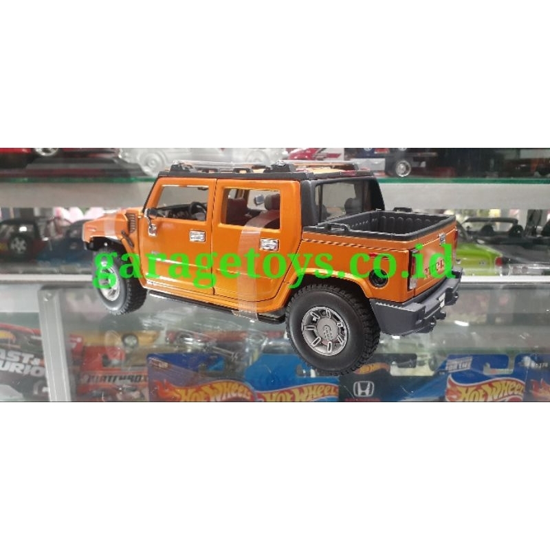 Maisto 1:18 Diecast Hummer H2 SUT Double Cabin