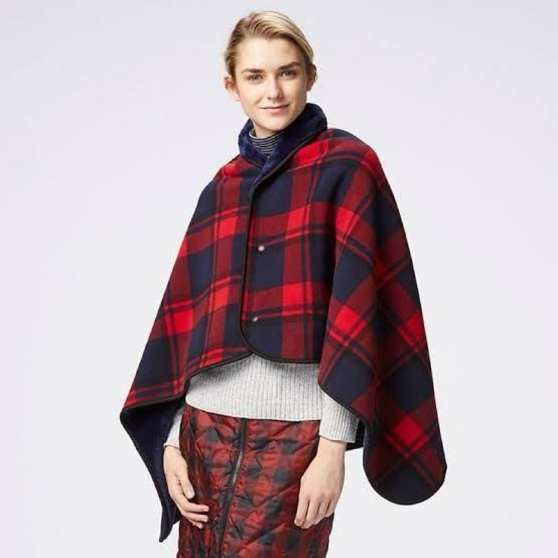 UNIQLO Fleece Blanket / Selimut Bulu Wanita / Romper / Throws