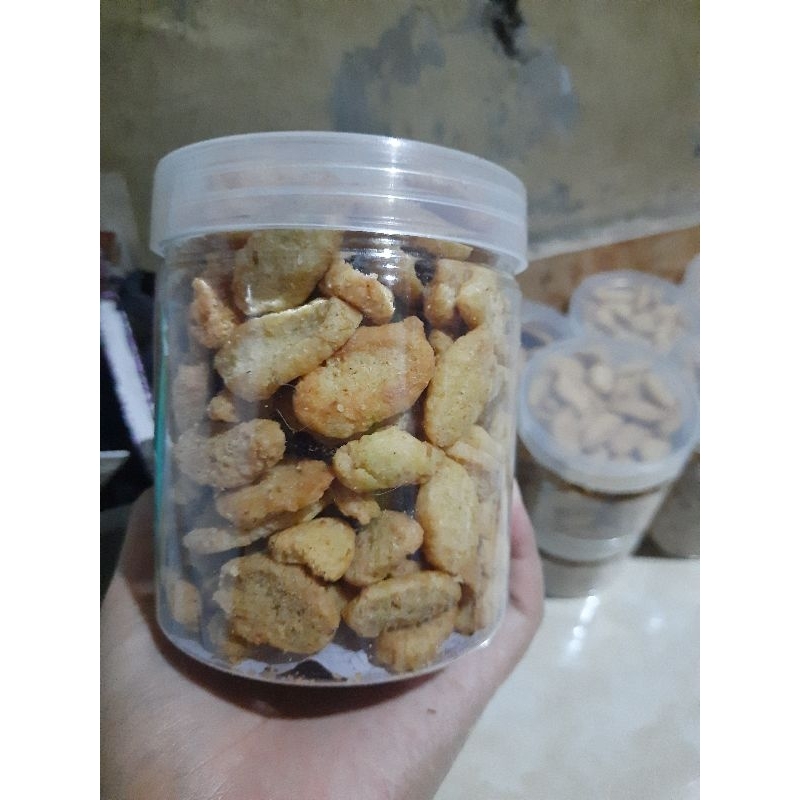 

Kue Kering Biji Ketapang 600ml