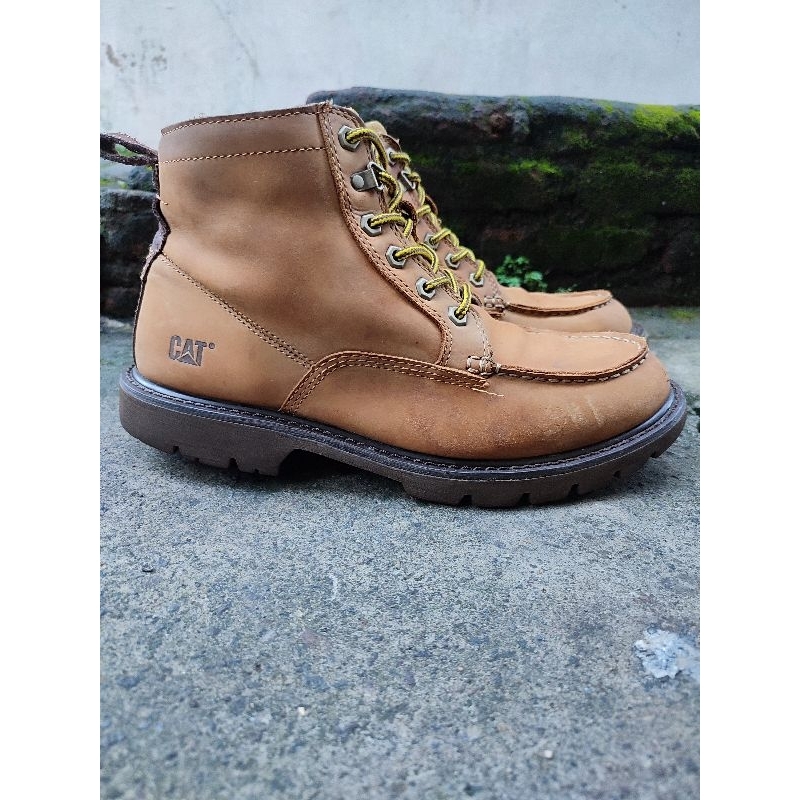 Caterpillar Moc-Toe boots