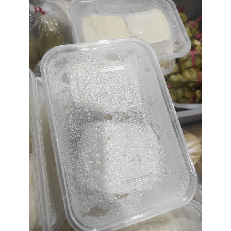 

Tahu Cina 1Box Isi 4Pcs Super Lembut Dan Wangi / Jamin Baru Dan Segar