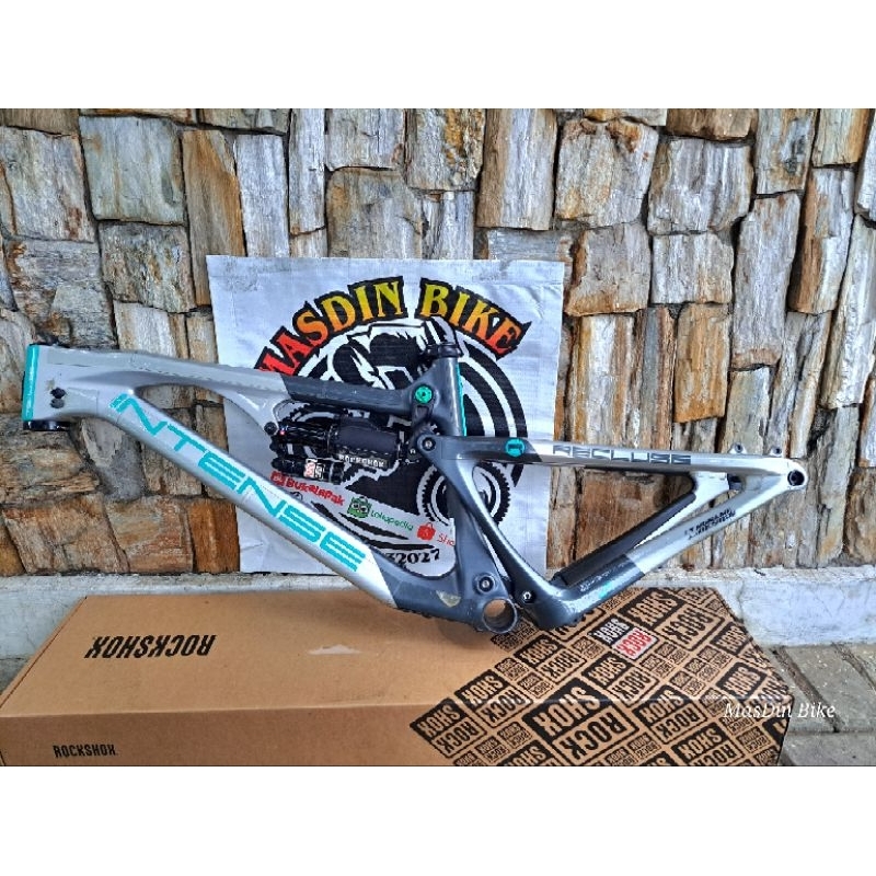 Intense Recluse Full Carbon no nomad bronson yeti sb165 yeti sb150 enduro trek slash pivot orbea sis