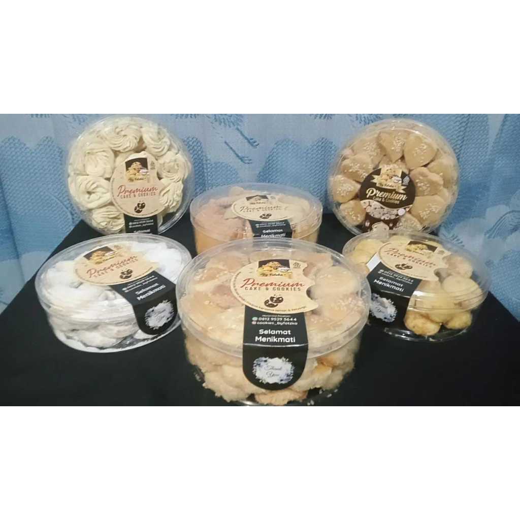 

500 gram/ Kue Kering Enak Terlaris / Kue Sagu Keju / Kue Kastangel / Kue Nastar / Kue Putri Salju / Kue Choco Stick/ Kue Choco Chips/ Kue Kacang / Kue Lidah Kucing / Kue Semprit