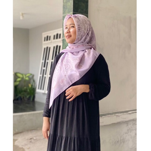 SALE HIJAB SEGI EMPAT KARACA TURKI
