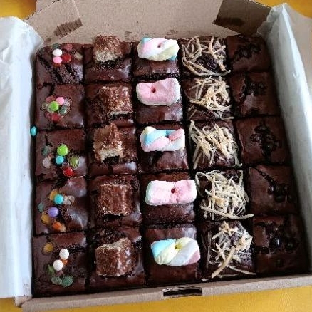 

[FREE CARD] Brownies Fudgy Panggang Kids Marshmallow 20x20/Hampers Brownies