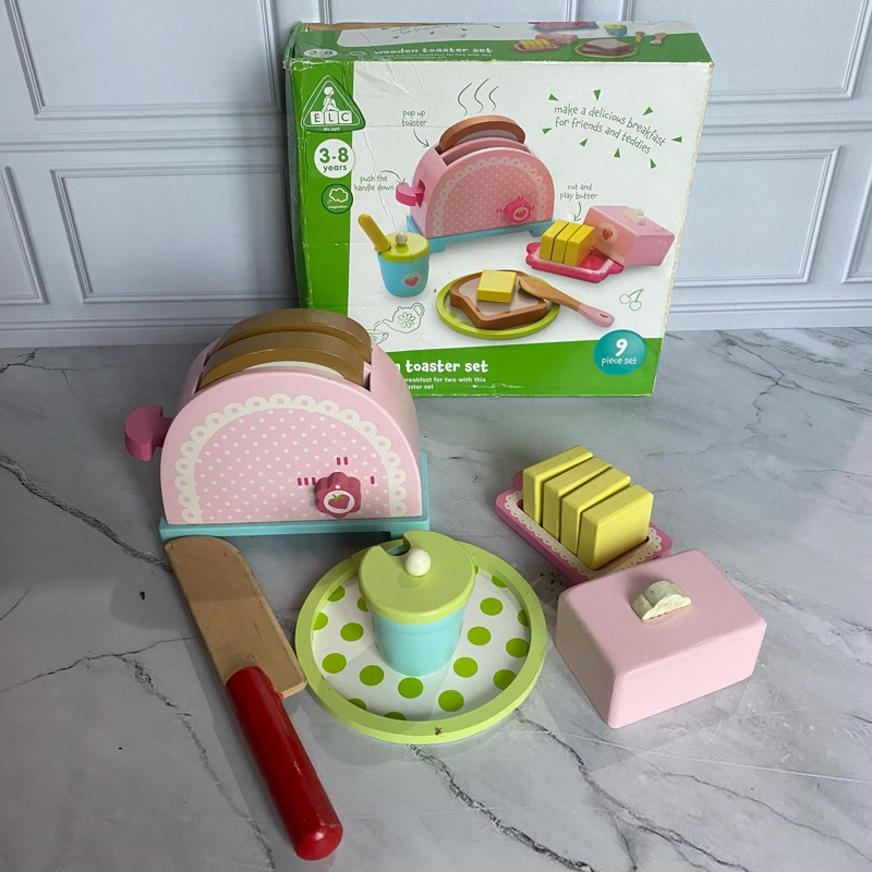 ELC wooden toaster set