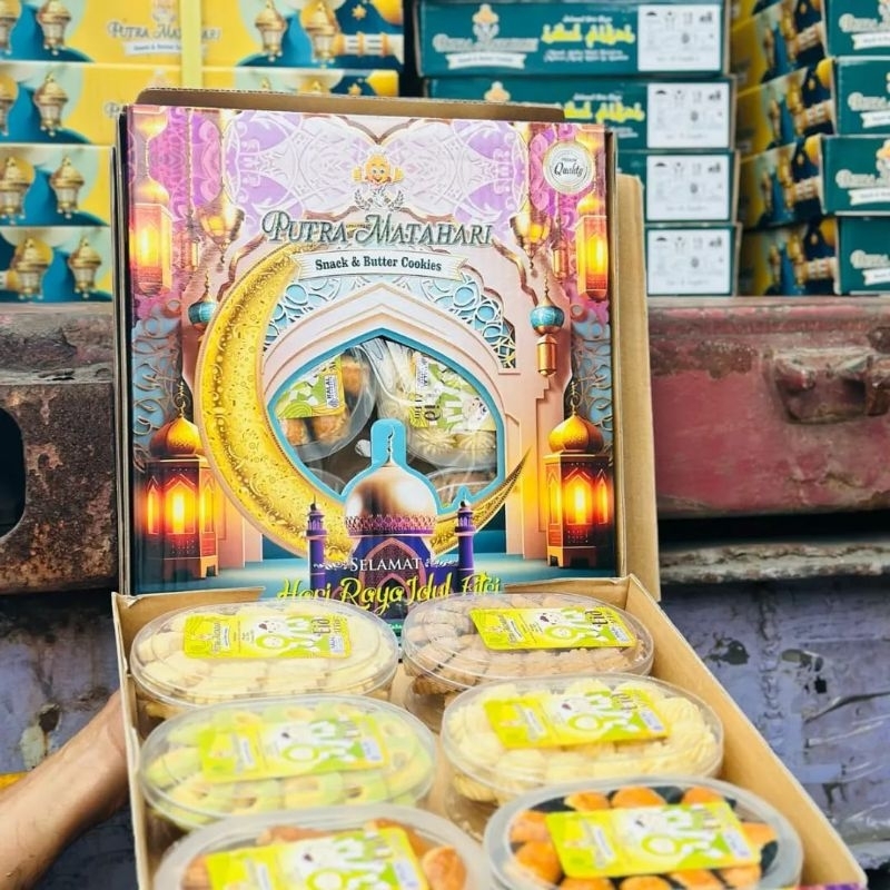 

Paket Parcel Kue Lebaran PUTRA MATAHARI