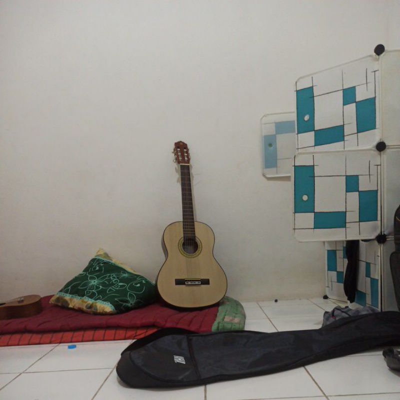 gitar bekas murah